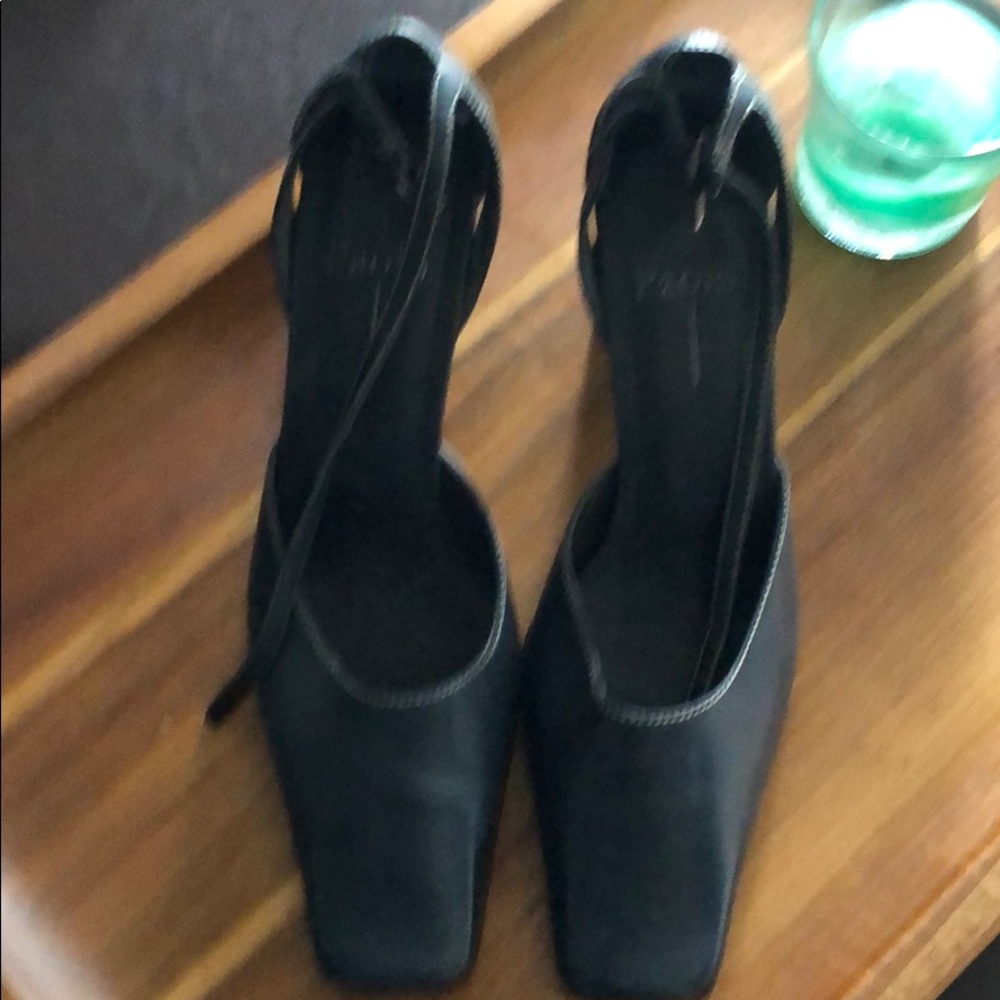 Paolo Pumps